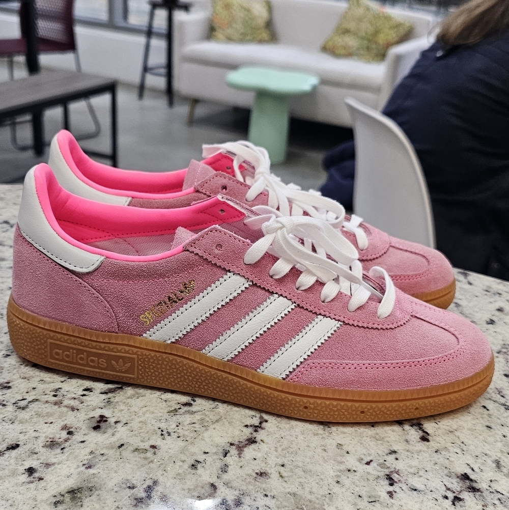 Adidas Originals Handball Spezial "Lucid  Pink and White Sneakers. Wsize 7.5 - Picture 3 of 9